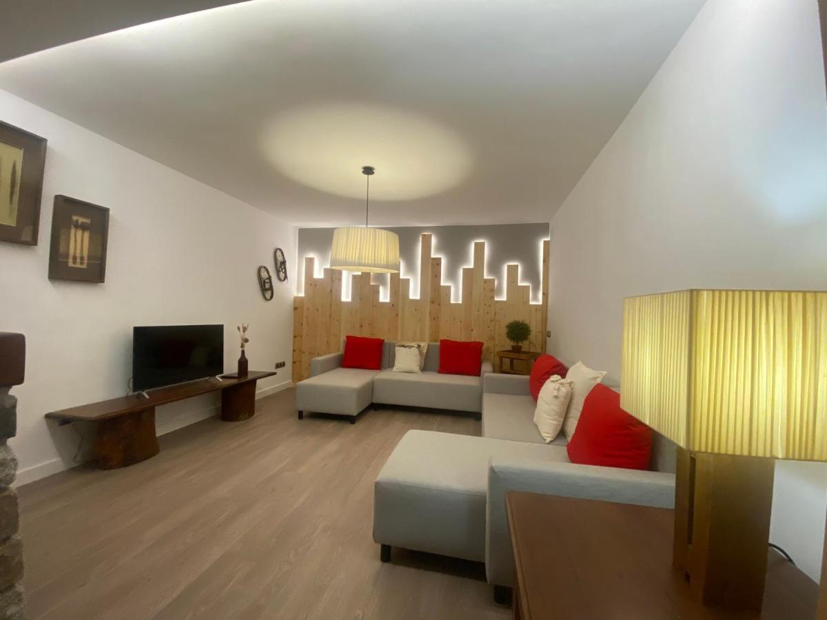 Luxury House Valencia D'Aneu Lägenhet Exteriör bild